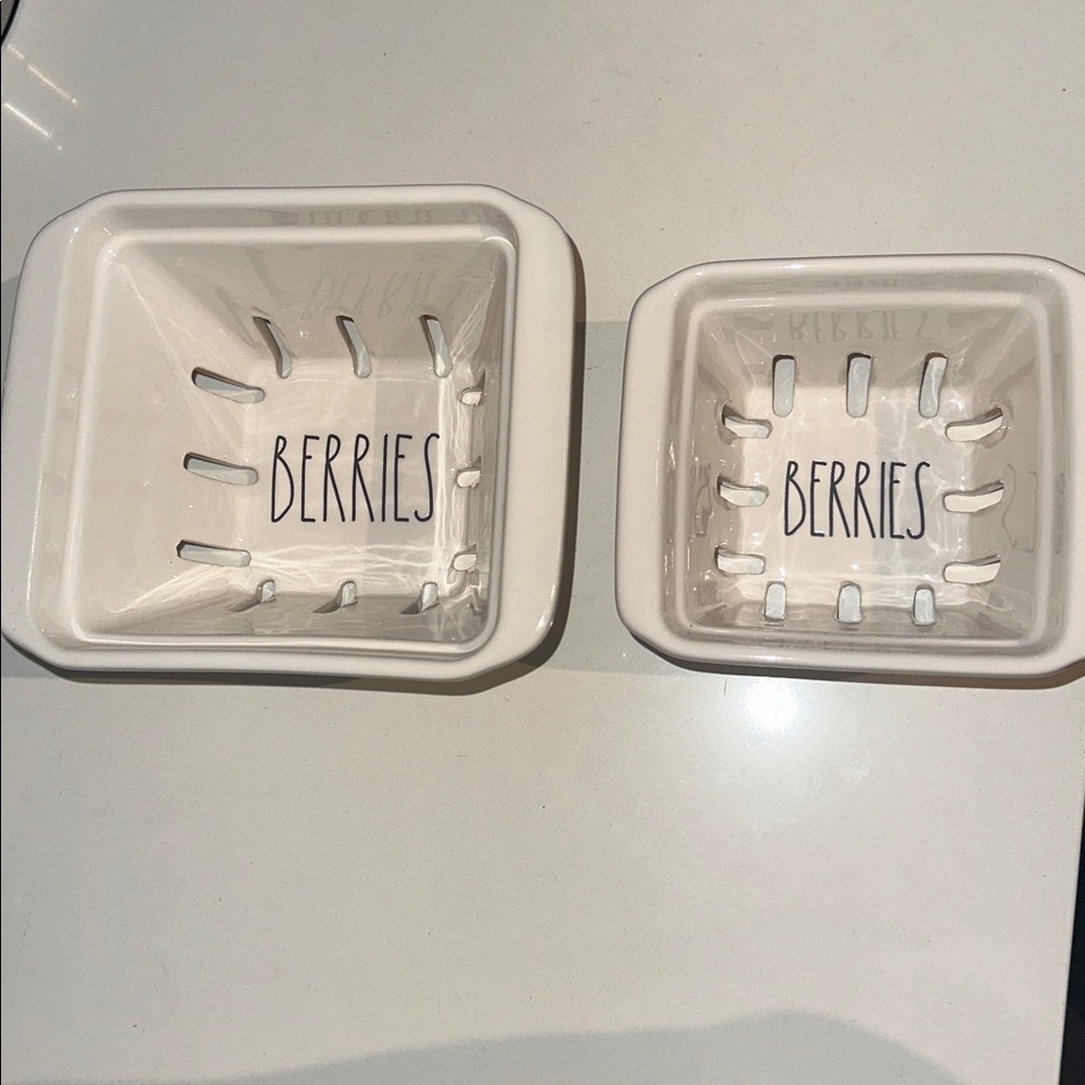 Rae Dunn Berries Dish Set
